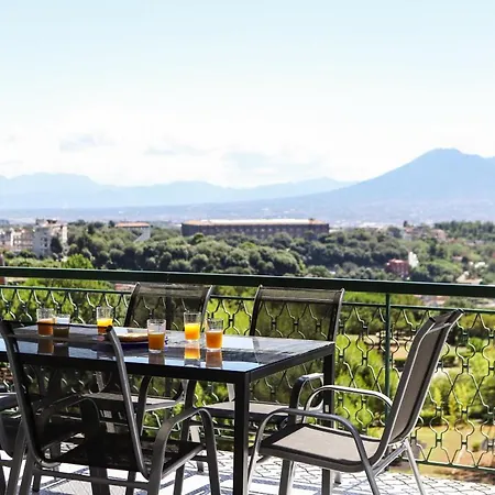 Con Terrazzo A Capodimonte By Wonderful Italy Naples